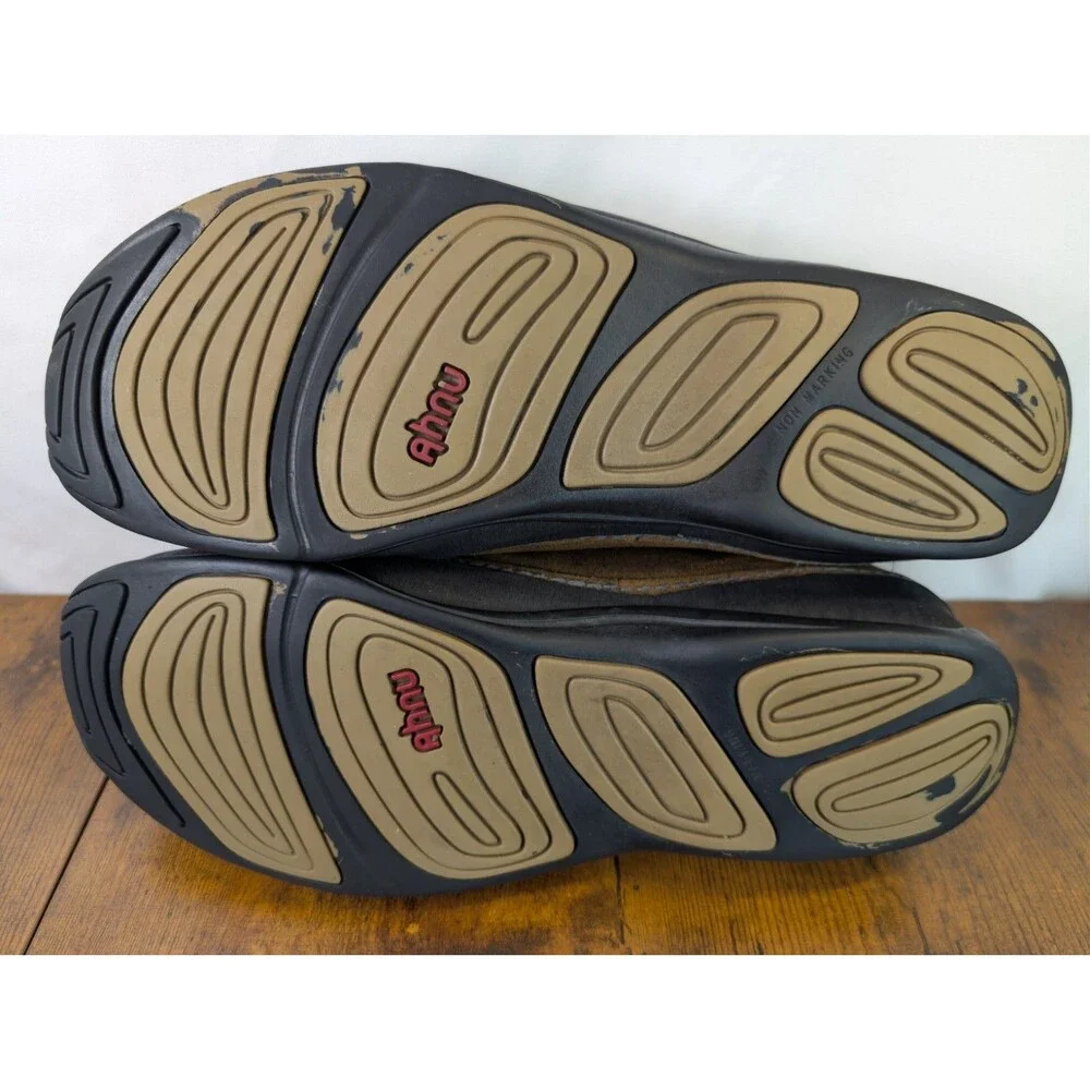 Ahnu Harris Men's Leather Chukka Boots Brown Vibram Sole Size 10.5